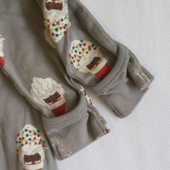 old navy christmas santa 2-way zipper footie sleeper pajamas with mitts 6 months - Picture 5 of 7
